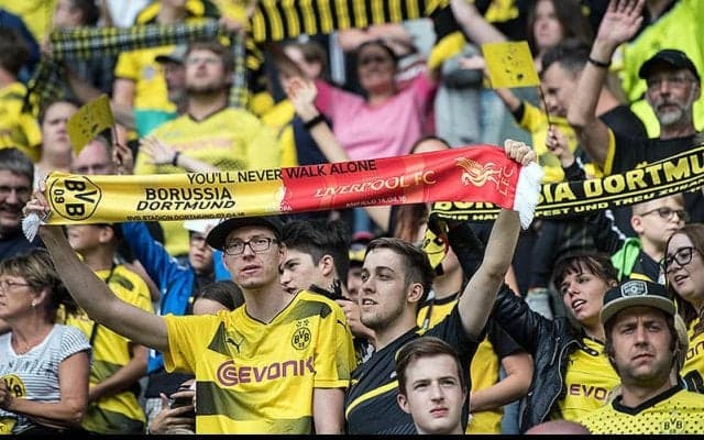 ドルトムント、PSGから17歳の逸材CBクリバリを獲得!