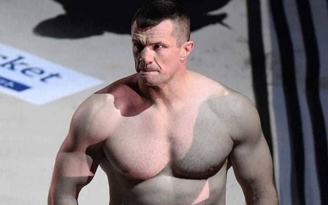 46歳ミルコ、激似の18歳息子との2ショットに海外驚愕「コピペ」「ネクストクロコップ」