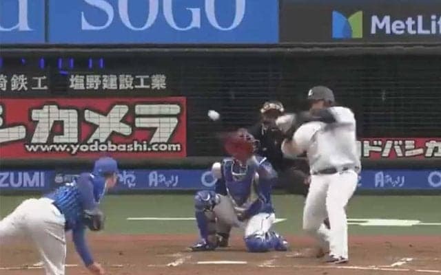 西武山川が「とんでもねえ打ち方してて草」　“悪球打ち”バックスクリーン弾に騒然