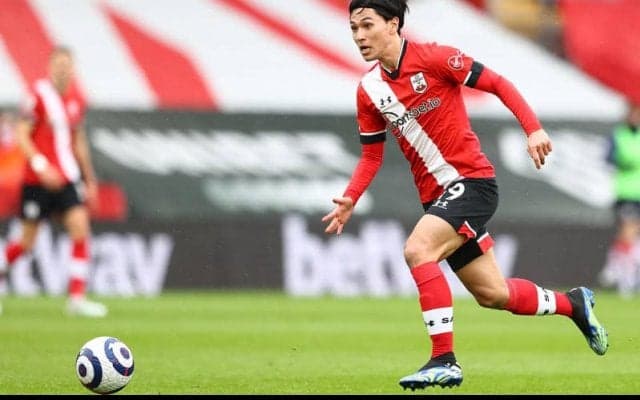 「もう少しコースに飛ばしたかった」内田篤人氏が苦戦の南野拓実のプレーを解説