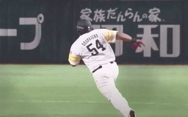 鷹デスパイネの「歩幅小さいの可愛すぎ」　10キロ減で身軽…ドーム沸かせた激走