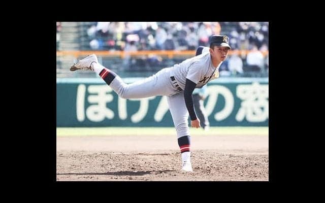スーパー中学生から甲子園のスターへ。仙台育英・伊藤樹「全集中」の投球
