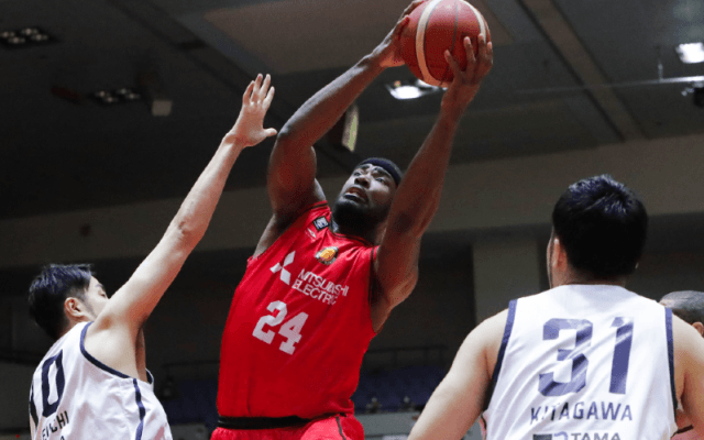 名古屋Dが川崎から白星獲得、バーレルが最終Qに躍動