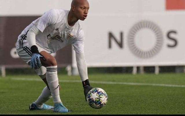 ベンフィカ、GK小久保玲央ブライアンと契約更新！ U-23からトップチーム入りを目指す20歳