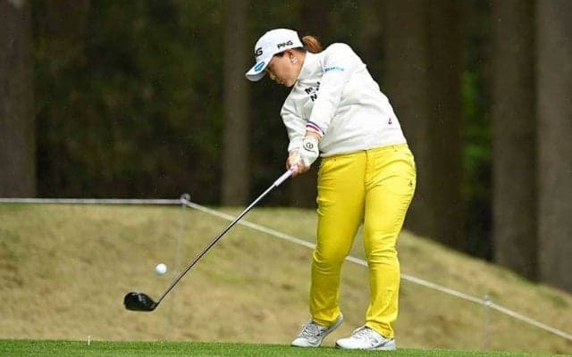 「最期にお礼を言えなかった」　亡き恩人に捧ぐ活躍を…賞金女王・鈴木愛が暫定11位