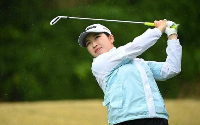 小祝さくら「追いつけない差じゃない」　3打差4位に虎視眈々、2週ぶり逆転Vも視界に