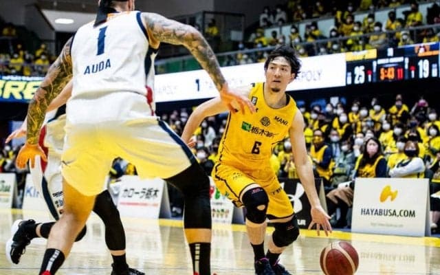 復活を印象付ける比江島慎が相手のゲームプランを崩す10得点、宇都宮ブレックスが横浜ビー・コルセアーズを振り切る