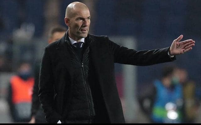 ジダン、セルタ戦でも輝いたベンゼマが代表復帰できずの状況に「どう理解すれば良いのか」