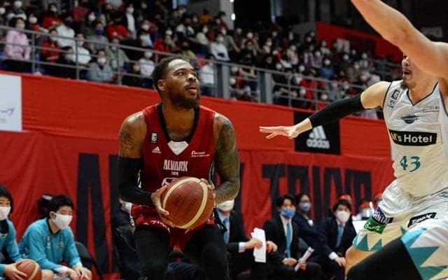 「エキストラなエナジーでプレーできている」…デション・トーマスが好調の理由を語る