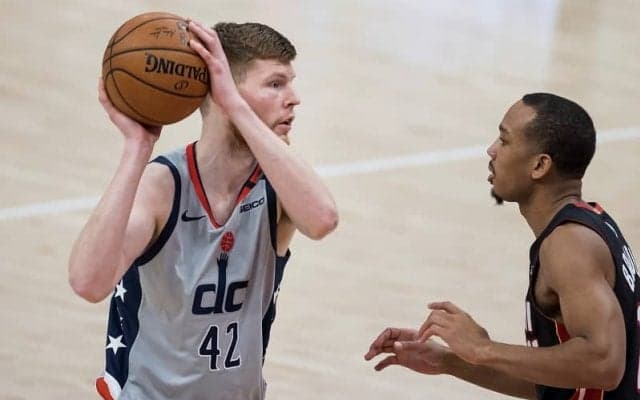 ウィザーズが誇る3ポイントシューター、ダービス・ベルターンスが約2週間の欠場へ