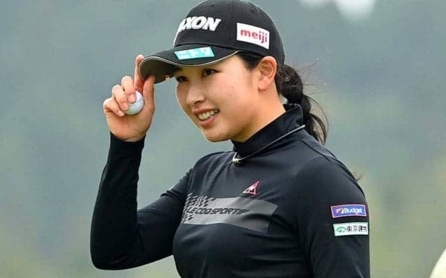 小祝さくらが逆転V　今季3勝で賞金1位に「追われる立場も大変。練習を頑張らないと」