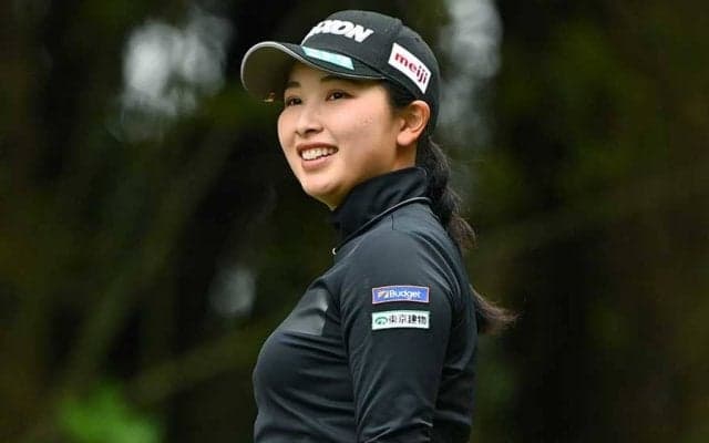 小祝さくらが2週ぶりV　3打差4位から逆転で早くも今季3勝目、賞金1億円突破で1位浮上