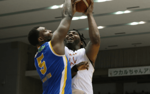 富山が連日のハイスコアゲームを制す、スミスが2戦連続で26得点を記録