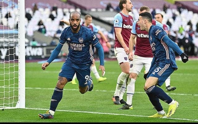 ハマーズvsアーセナルのダービーは壮絶ドロー!　ハマーズが前半30分で3点リードもアーセナルが驚異の追い上げ《プレミアリーグ》