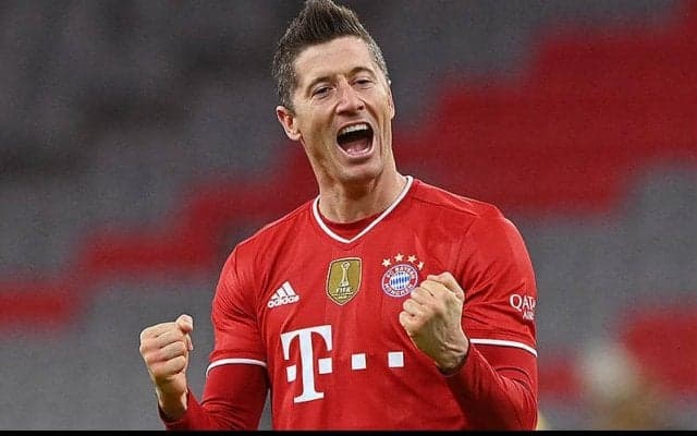 レヴァンドフスキに新たな栄誉!　ポーランド復興勲章を受賞