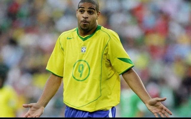 “皇帝”アドリアーノを巡るいびつな三角関係！？本人は「2人じゃなくて5人」と冗談も…