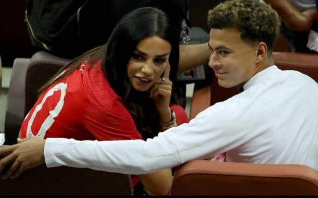 セレブ専用マッチングアプリに登録したMFデレ・アリに元カノが中指を立てて反応