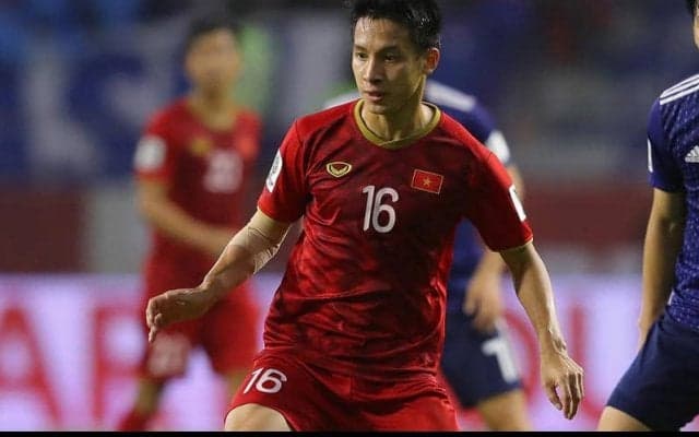 右足があらぬ方向に…足裏タックルを受けたベトナム代表の主力選手が脛骨と腓骨の骨折で全治約1年の大ケガ