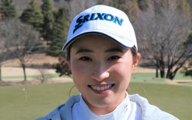 左足重心で体重移動をしないで打つ！澁澤莉絵留のショットメソッド