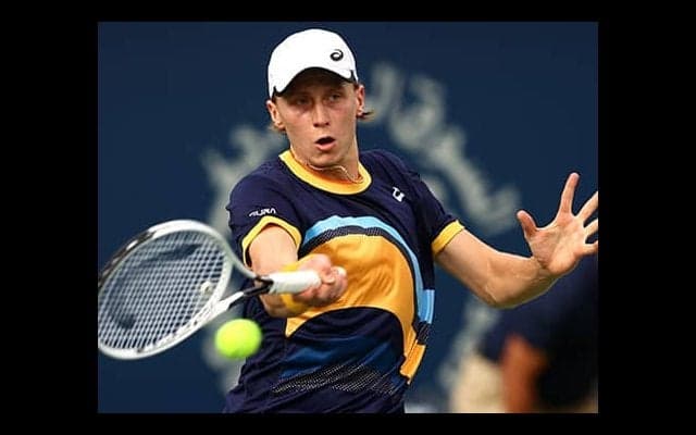  新世代の熱戦制しズベレフ戦へ 