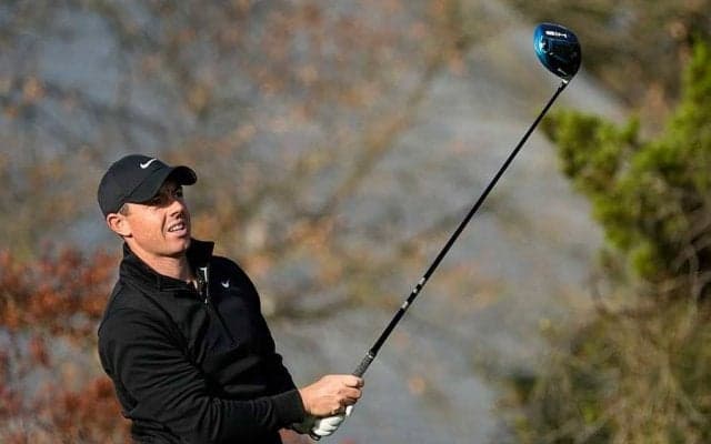 名手マキロイ、プールに飛び込む衝撃ミスショットに海外反響「俺でもない」「笑う」