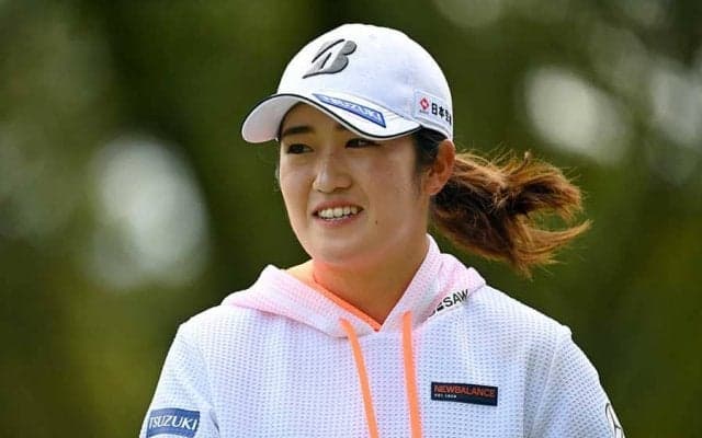 稲見萌寧、2週ぶりVへ首位発進　絶好調の21歳は強心臓「観客がいたほうが頑張れる」