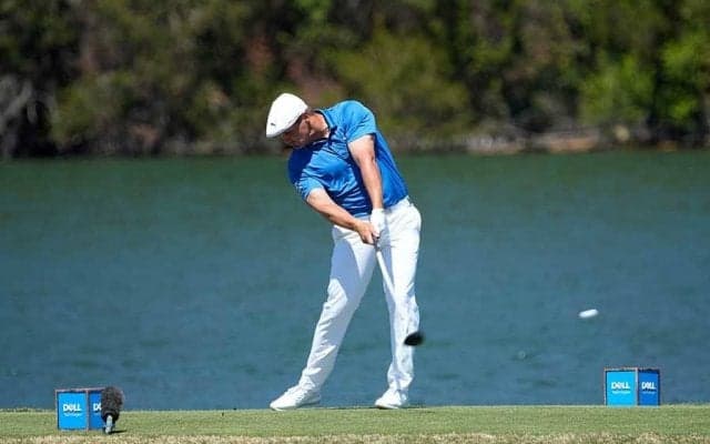 デシャンボーがたった46y　まさかのマン振りに衝撃広がる「おっとっと…」「オレだ」