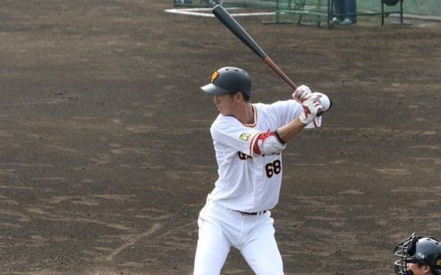 巨人ドラ5秋広、2軍戦で右中間へプロ1号ソロ！　「初ホームランは、やはり格別に嬉しい」