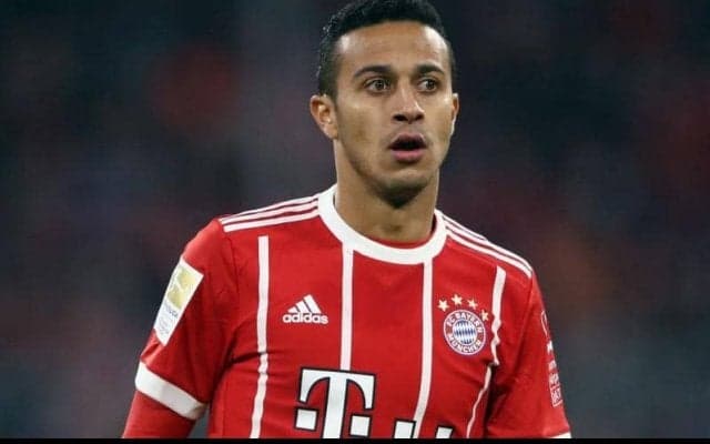 針の穴を通すスナイプショット！チアゴが決めた精密ミドル/2017-18【スーパーゴール図鑑/バイエルン編】