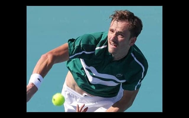  メド勝利もシード勢敗退相次ぐ 