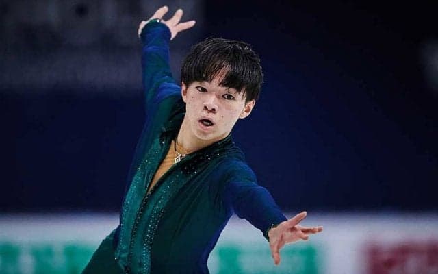 羽生結弦を真似してキョロキョロ　表彰式の17歳鍵山優真に反響「昔の宇野くんみたい」