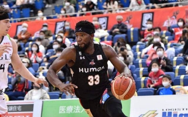 第28節のベストオブタフショット…1位はアイラ・ブラウンの”プットバックダンク”