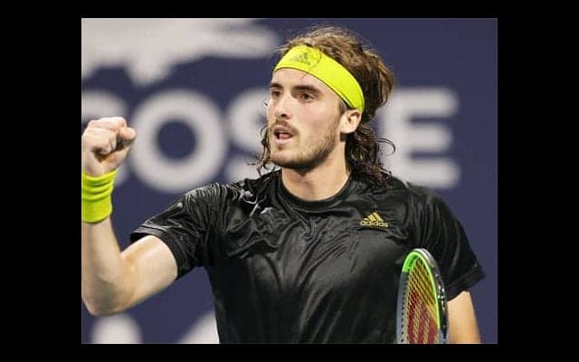 錦織破ったチチパス8強へ