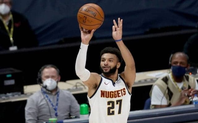 ナゲッツがイースト首位のセブンティシクサーズに勝利…3選手が20得点以上をマーク