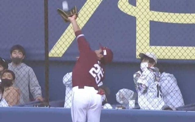 「勝ったも同然の超ファインプレー」打者も天を仰いだ楽天・田中和の超絶好捕