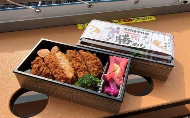 ロッテ荻野貴司のグルメ「勝飯!!」登場　好物とんかつ＆たらこを千葉県産コシヒカリで