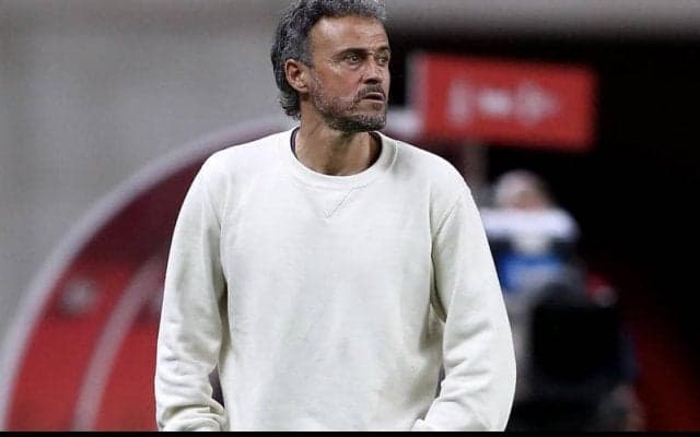 コソボを下したスペイン、ルイス・エンリケ監督はベンチでのセルヒオ・ラモスを評価「ベンチにいても貢献する」