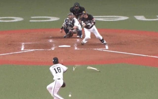 「こんなに砕けて…」「マジで危ない」　オリ山本“粉砕バット”にあわやの危機