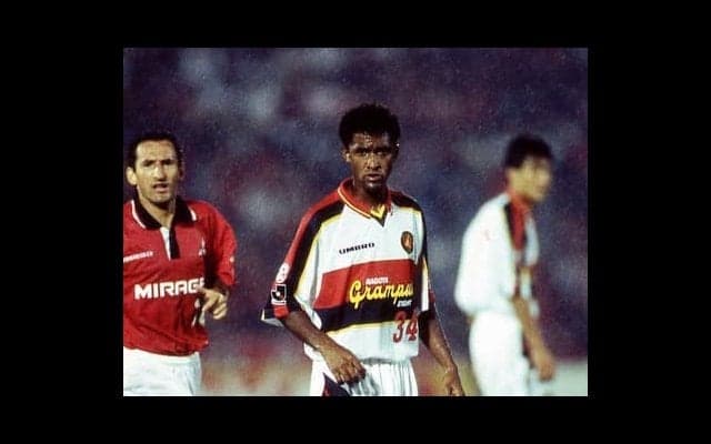 名古屋在籍中の元ブラジル代表を襲った悲劇。「忘れるためにプレーした」