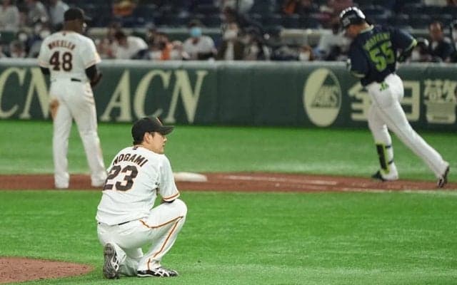 巨人・野上、1055日ぶり先発勝利ならず　燕・村上の特大弾に膝から崩れ落ちる