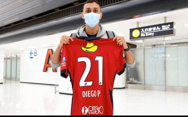 鹿島に援軍到着！　MFディエゴ・ピトゥカがついに来日、Jリーグバブル終了後に合流