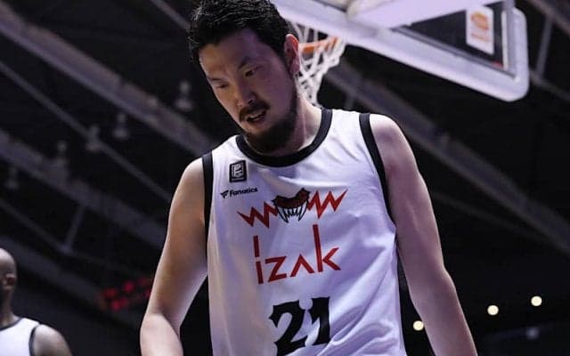 前半からリードを奪った富山が8連勝…橋本は5本の3ポイントを含む22得点の活躍