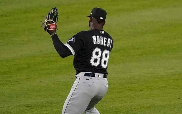 【MLB】メジャーでまさかの“宇野ヘディング”　相手の珍プレーでエンゼルスが棚ぼた得点