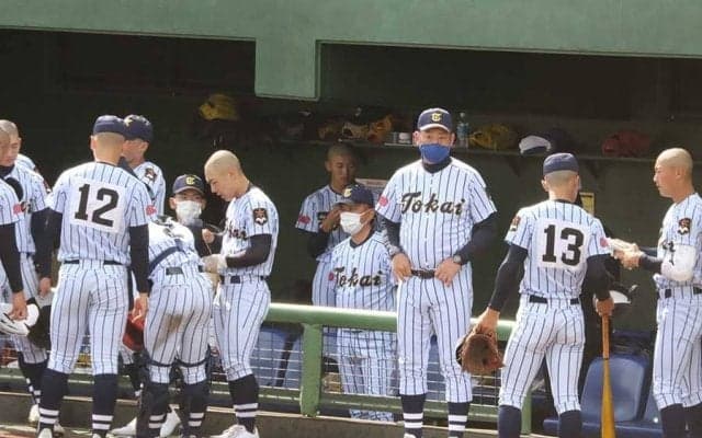 【高校野球】選抜8強の東海大菅生に“春の珍事”　2度も食らった三重殺に監督「信じられない…」