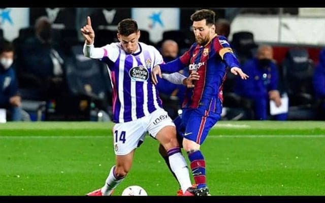 主審がクラシコ出場停止を画策!? メッシが不信感抱く「僕にカードを出したがっている」