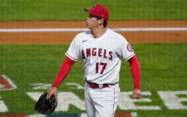 【MLB】大谷翔平の160kmをネット裏で激撮　ミット轟音の一球に米興奮「これ打てる人いる？」