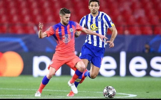 鋭い縦パスで先制点を演出！ジョルジーニョ、ポルト戦のアシストに「適切なパスを送るだけだった」