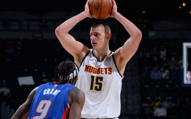 ナゲッツが6連勝、元チームメートとの再会を喜んだ二コラ・ヨキッチ「昨シーズンのチームのことは一生忘れない」