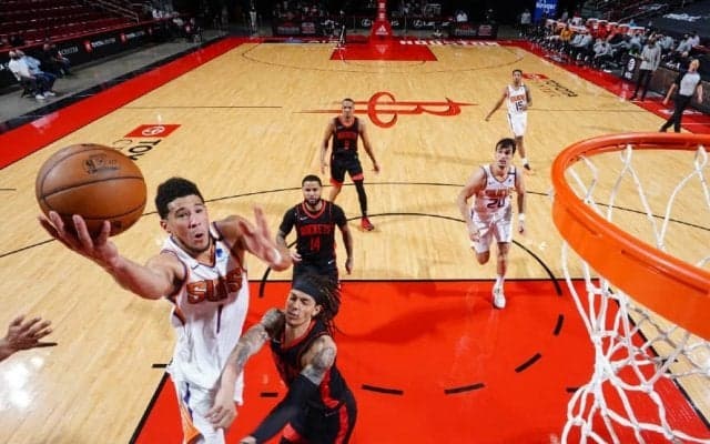 ロケッツを下して6連勝のサンズは次戦でジャズとの西地区首位対決に挑む、デビン・ブッカー「とても楽しみ」