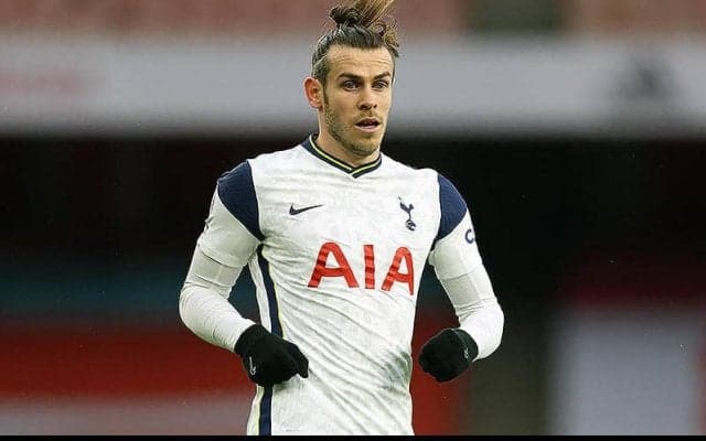 ベイルが衝撃告白!　「一度UFOを見たことがある」